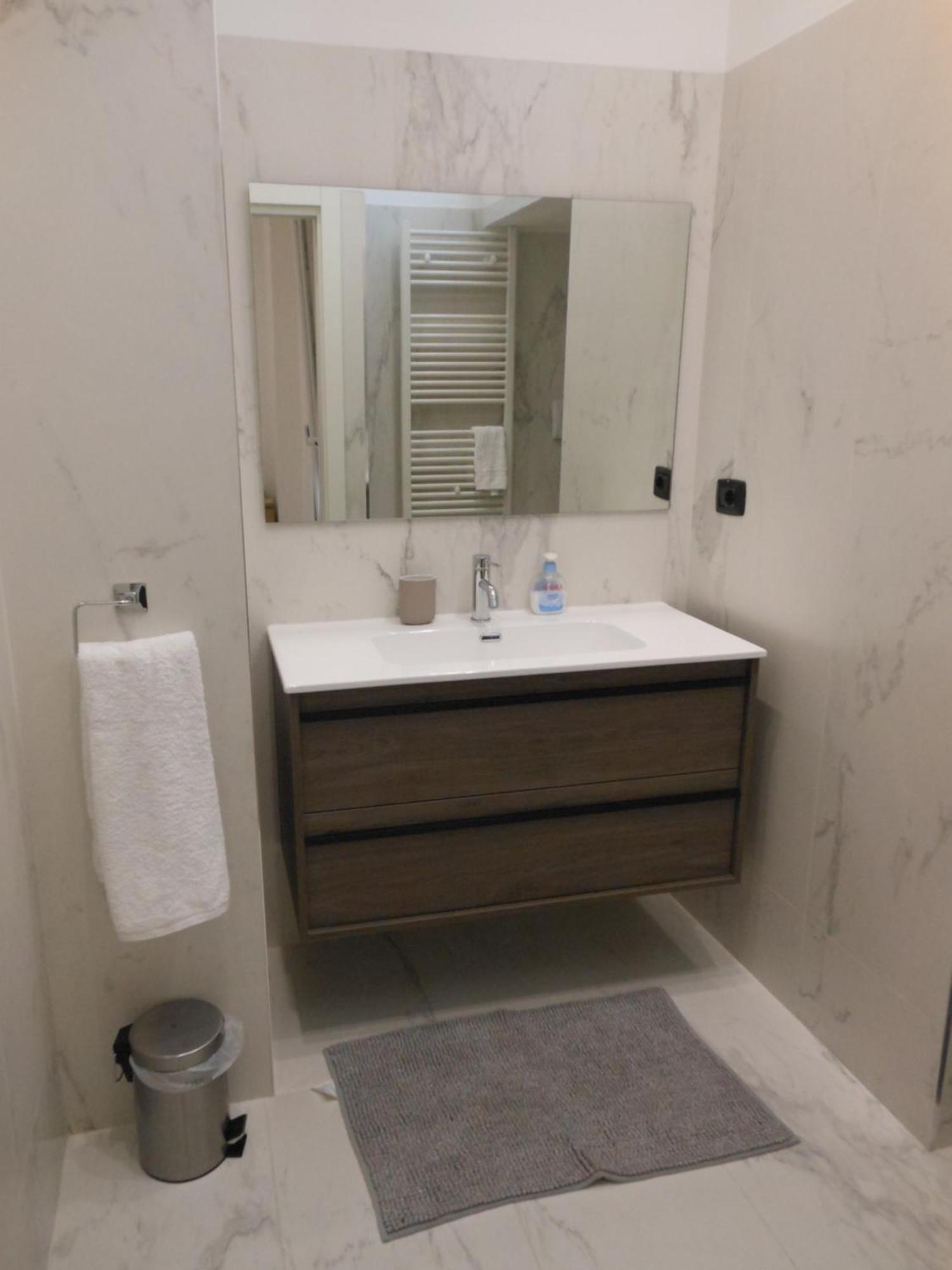 New Rooms Center Bari Exterior foto